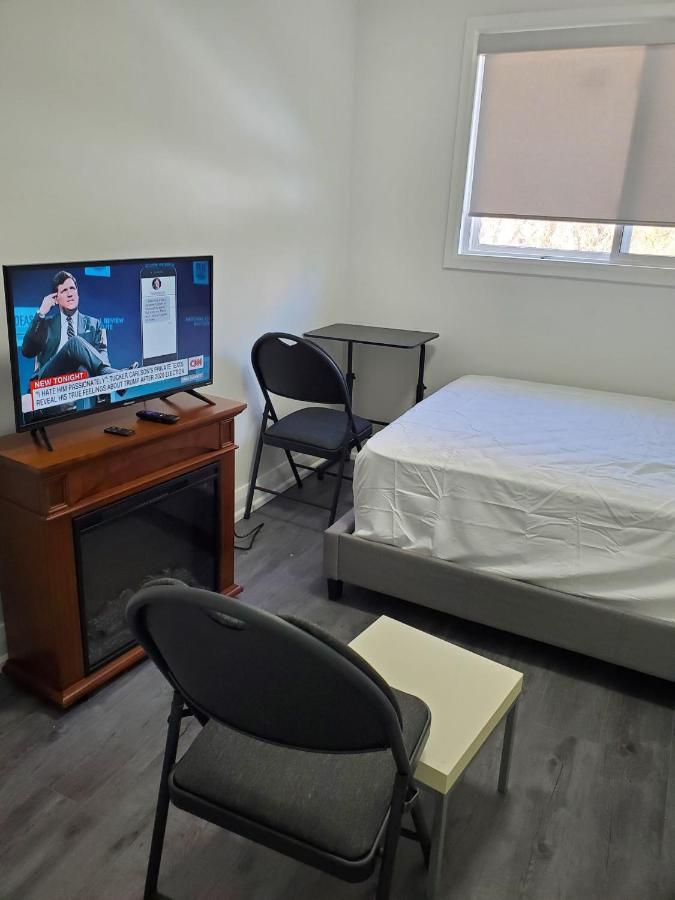 Apartmán Maxwell Esabu Toronto Exteriér fotografie