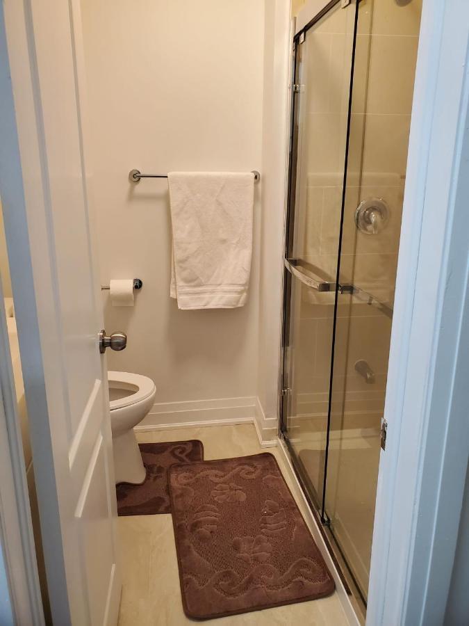 Apartmán Maxwell Esabu Toronto Exteriér fotografie