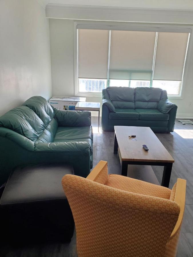 Apartmán Maxwell Esabu Toronto Exteriér fotografie