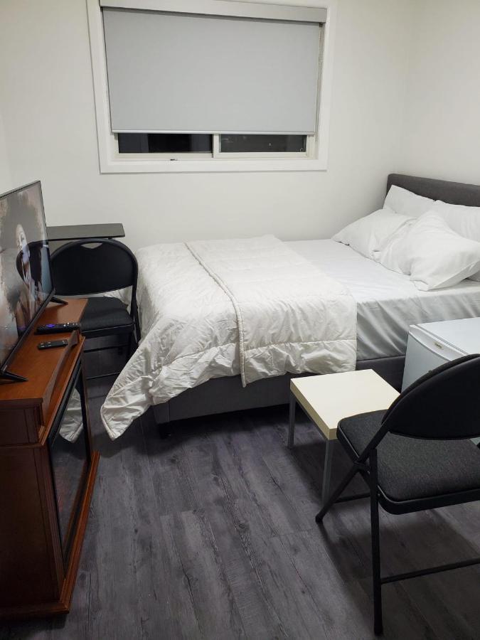 Apartmán Maxwell Esabu Toronto Exteriér fotografie