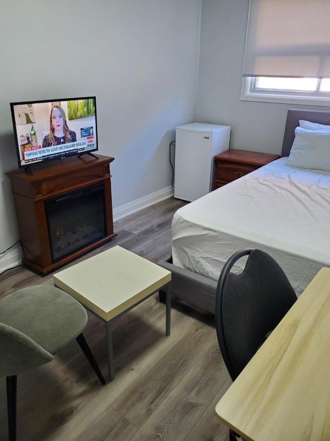 Apartmán Maxwell Esabu Toronto Exteriér fotografie